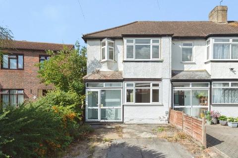 2 bedroom end of terrace house for sale, Langley Avenue, Worcester Park, KT4