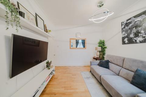 undefined, Grosvenor Road, Hounslow TW3