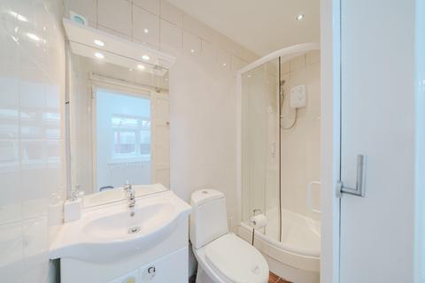 undefined, Grosvenor Road, Hounslow TW3