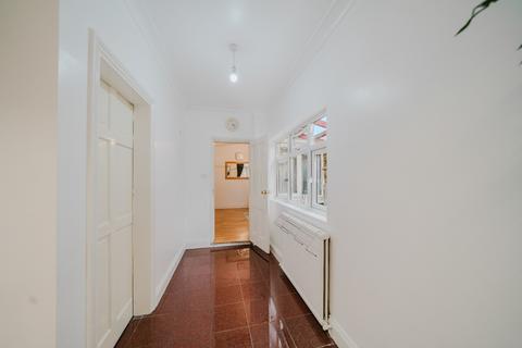 undefined, Grosvenor Road, Hounslow TW3