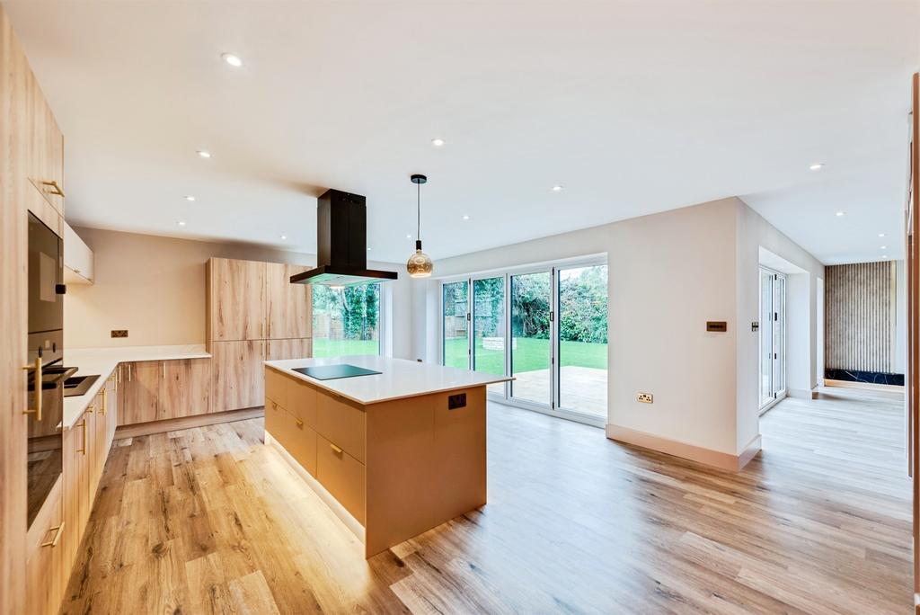 House in Witney - View 4