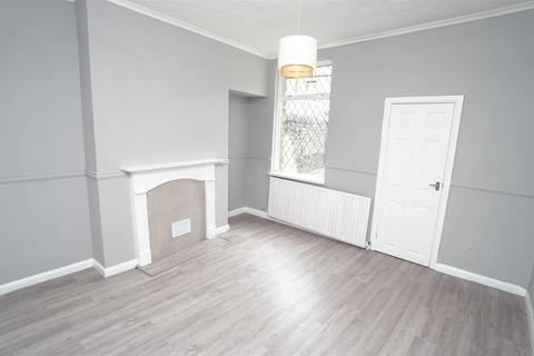 3 bedroom end of terrace house to rent, Ashgrove, Greengates, Bradford
