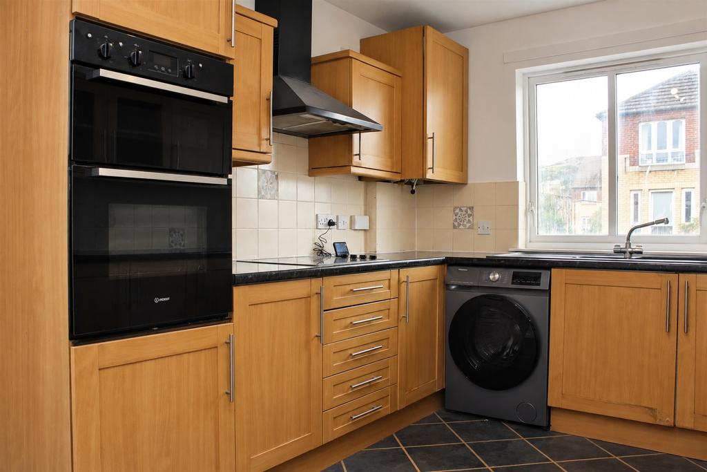 Apartment in Edinburgh - View 3