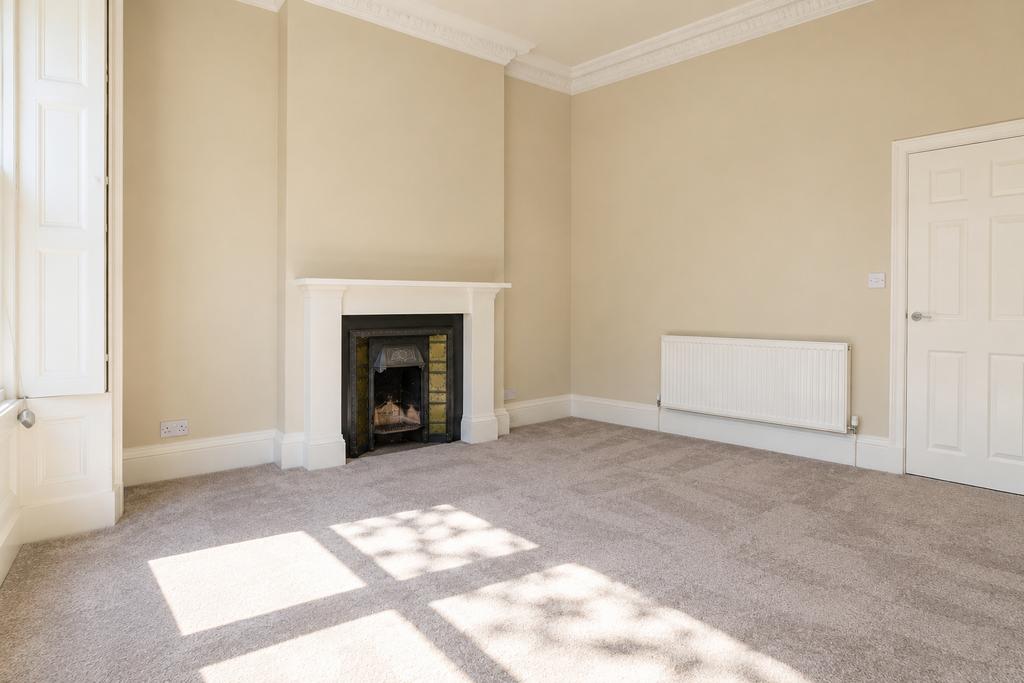 Apartment in Edinburgh - View 2