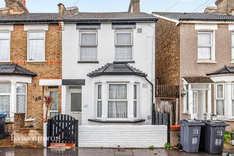 2 bedroom semi-detached house for sale, Hampton Road, Croydon