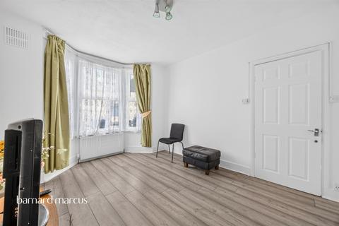2 bedroom semi-detached house for sale, Hampton Road, Croydon