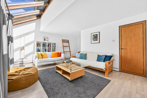 3 bedroom house for sale, Orleston Mews, London, N7