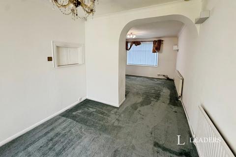 3 bedroom semi-detached house to rent, Simmins Crescent, Leicester, Leicestershire, LE2
