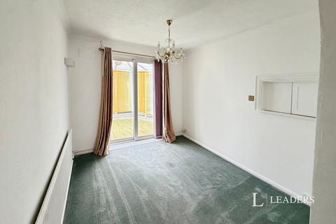 3 bedroom semi-detached house to rent, Simmins Crescent, Leicester, Leicestershire, LE2