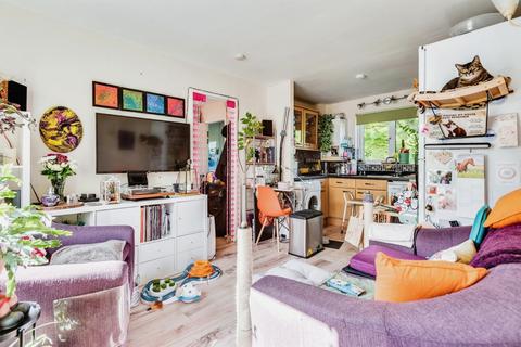 1 bedroom maisonette for sale, Speedwell Close, Swindon