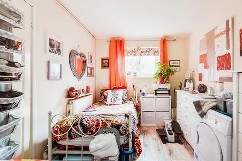 1 bedroom maisonette for sale, Speedwell Close, Swindon