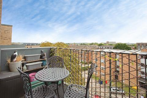 1 bedroom apartment for sale, Lyon Road, Harrow