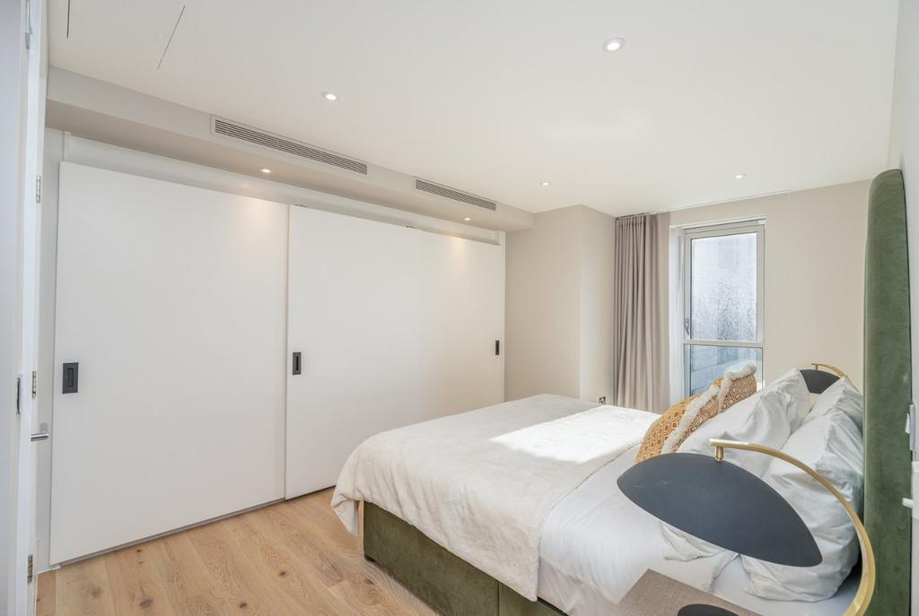 Apartment in Regent's Park - View 4