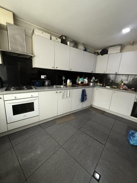 House in London - View 4