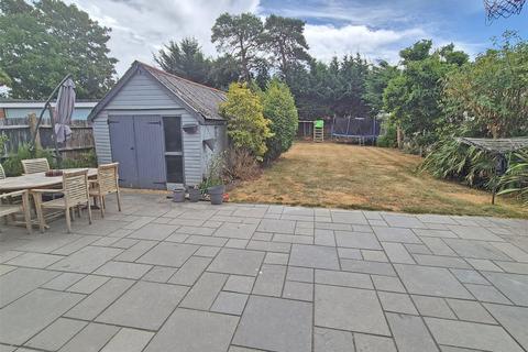 4 bedroom detached house for sale, Ashley Road, New Milton, Hampshire, BH25
