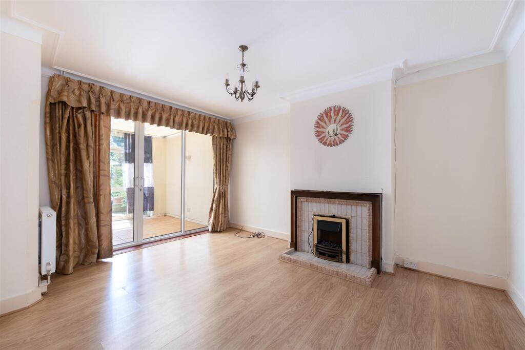 House in London - View 4