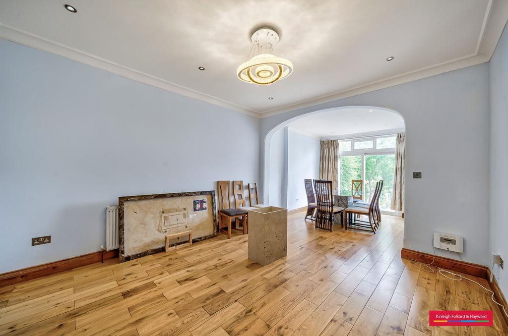 House in London - View 3