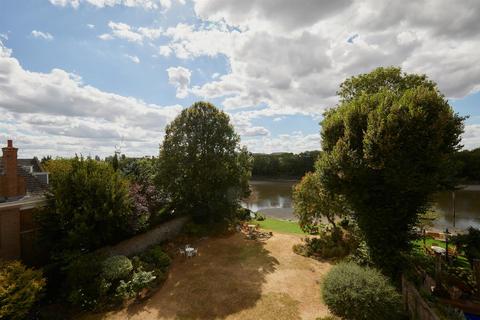 1 bedroom flat for sale, Grove Park Road, Chiswick, W4
