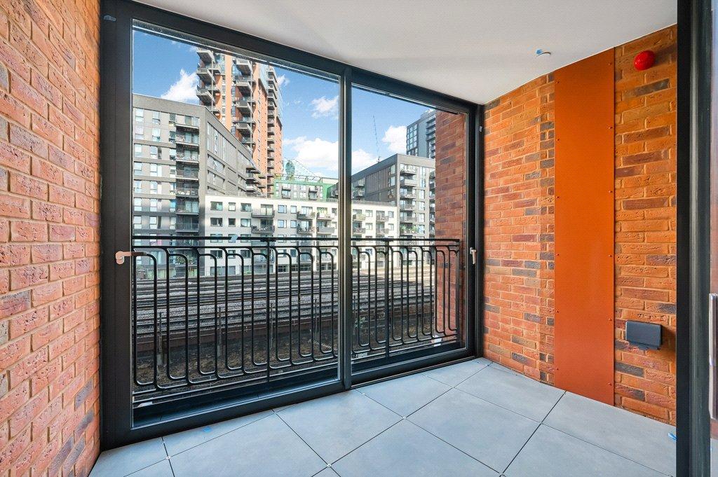 Apartment in London, Stockwell Park, Vauxhall - View 4