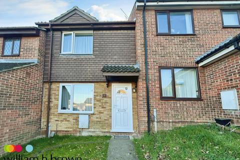 2 bedroom terraced house to rent, Honeysuckle Gardens, IPSWICH
