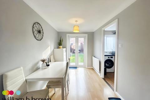 2 bedroom terraced house to rent, Honeysuckle Gardens, IPSWICH