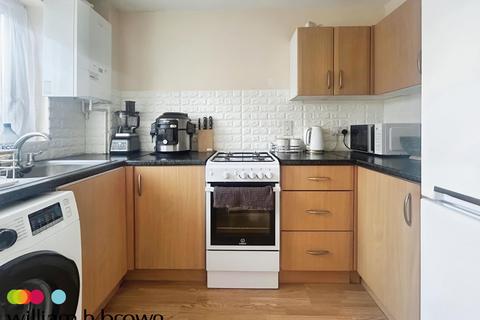 2 bedroom terraced house to rent, Honeysuckle Gardens, IPSWICH