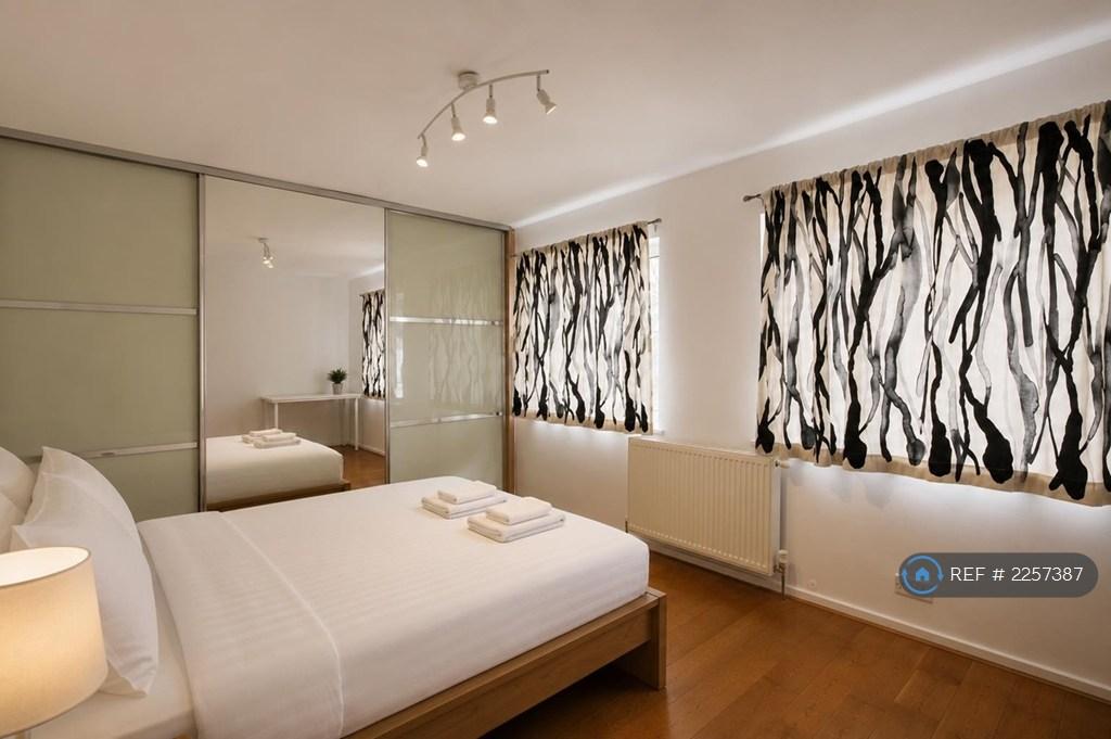 House in Putney - More