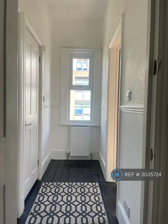House in Hove - View 4