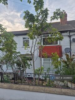 4 bedroom semi-detached house to rent, Florida Road, Thornton Heath, CR7