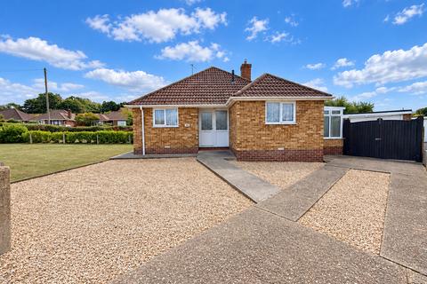 2 bedroom semi-detached bungalow for sale, Hollybank Crescent, Hythe, Southampton