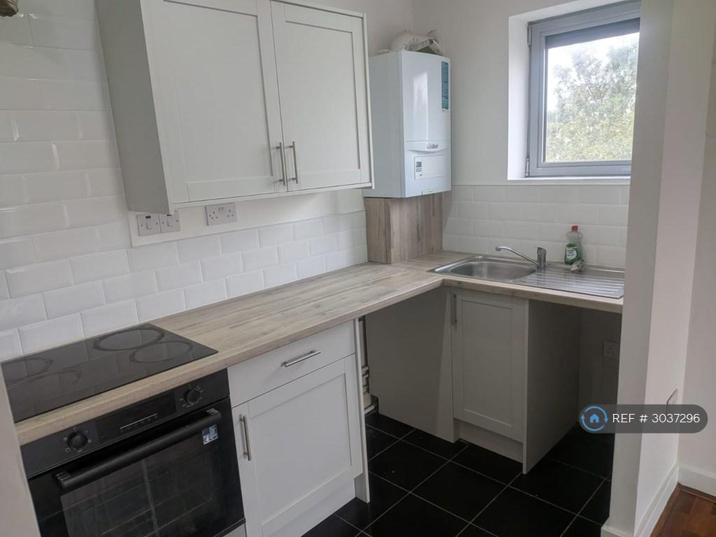 Apartment in London - View 2
