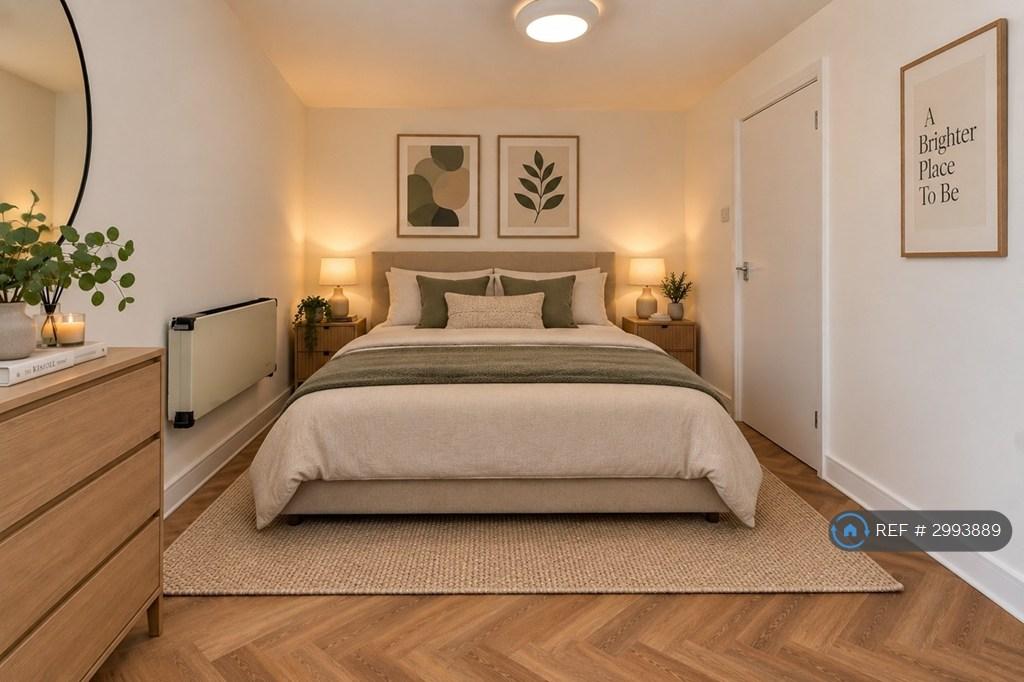 Apartment in Brighton, Round Hill - More