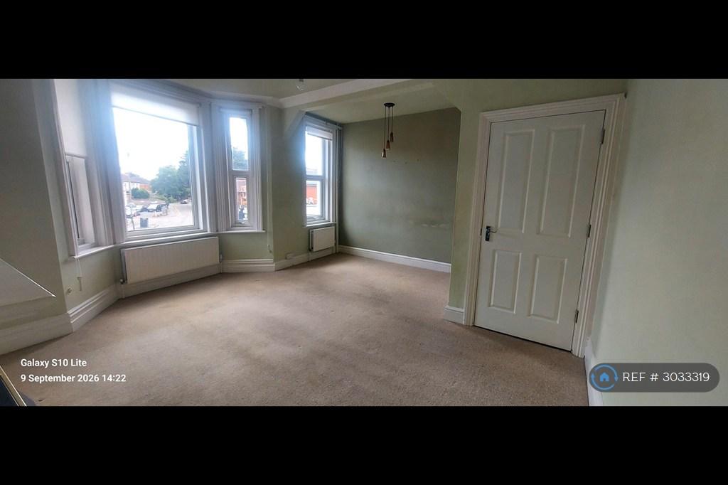 Apartment in Bournemouth, Westbourne - View 2