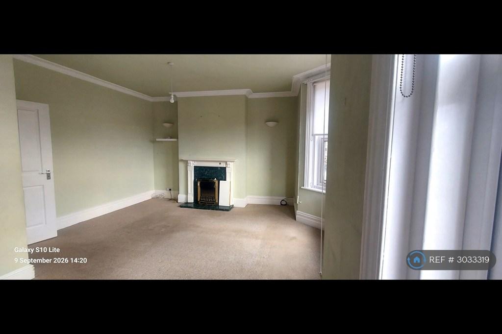 Apartment in Bournemouth, Westbourne - View 3