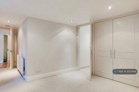 2 bedroom flat to rent, St Johns Wood, London, NW8