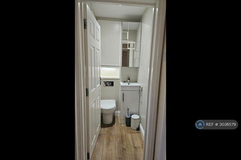 undefined, Hankins Lane, London, NW7