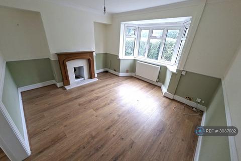 3 bed terraced house for rent in Woodville Terrace, Selby, YO8