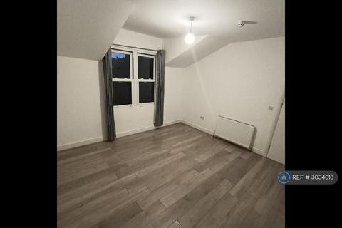 flat/apartment for rent in Valley Road, Bromley, BR2