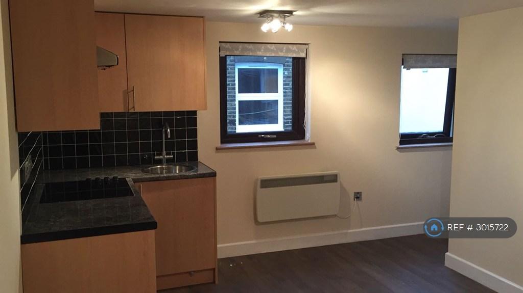Apartment in London - View 2