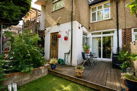 undefined, Braemar Avenue, London