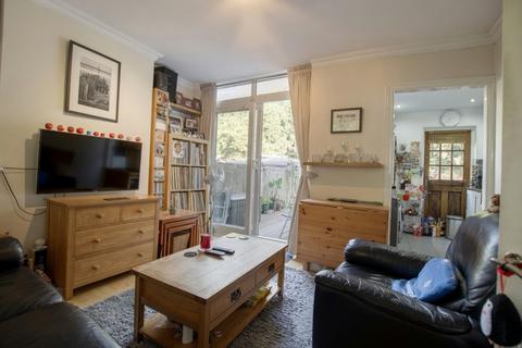 undefined, Braemar Avenue, London