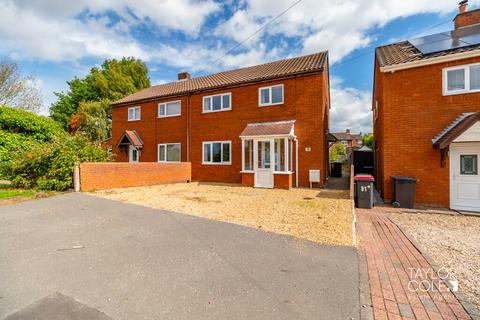 3 bedroom semi-detached house to rent, Kitwood Avenue, Dordon