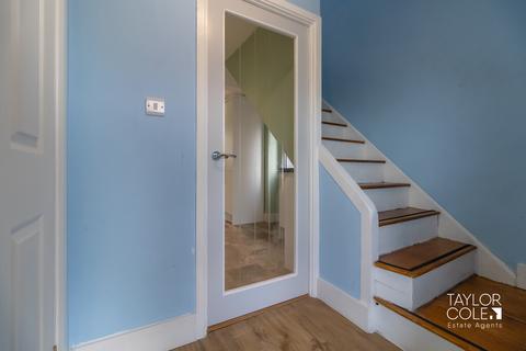3 bedroom semi-detached house to rent, Kitwood Avenue, Dordon