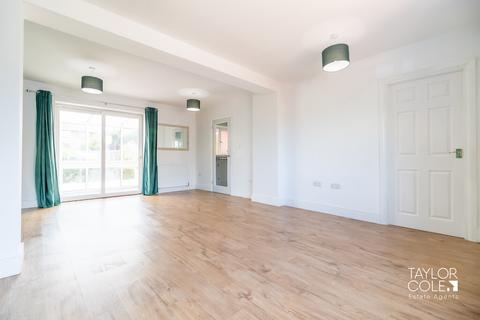 3 bedroom semi-detached house to rent, Kitwood Avenue, Dordon
