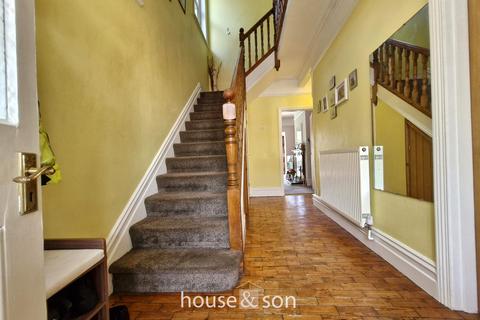 4 bedroom detached house for sale, Cowper Road, Bournemouth