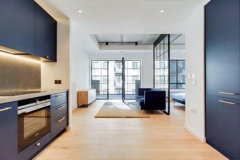 Studio to rent, Serapis House, Docklands, London, E14