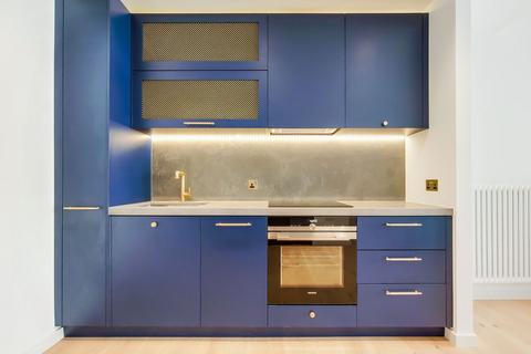 Studio to rent, Serapis House, Docklands, London, E14
