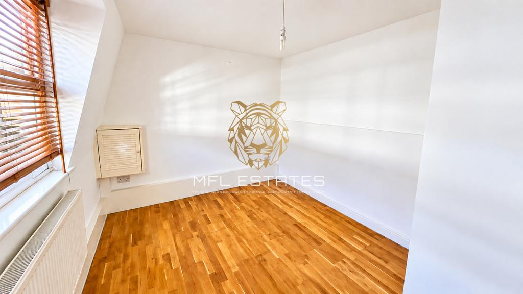 Apartment in Crystal Palace - View 5