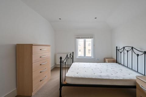 2 bedroom flat to rent, Finsbury Park Road, Finsbury Park, London, N4