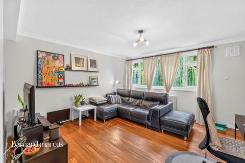 2 bedroom maisonette for sale, Courtlands Avenue, London